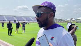 Vikings players talk after first padded practice at training camp