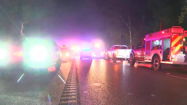 Mississippi bus crash kills 7, injures dozens; tire failure blamed