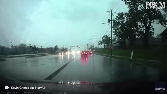 Storm sent debris flying into traffic in Iowa: Video