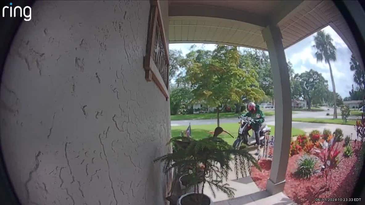 Man on scooter steals packages from porches