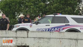 Armed standoff on North Freeway ends, possible murder-suicide in Montgomery County, and more!
