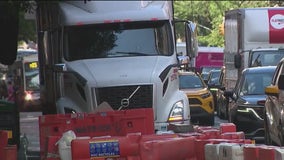 MTA begins issuing tickets for bus lane blockers