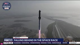 NASA threatens to pull SpaceX's Artemis III contract, re-open competition