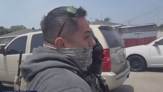 California, NJ senators want immigration officers to display visible IDs