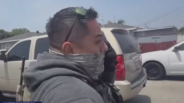 California, NJ senators want immigration officers to display visible IDs