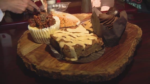 Kelly Drives: Homemade Sweets, Chicken Wings and Breakfast, Drinks and Records