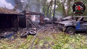 Tree falls into power lines, burns down Lake Stevens, WA home