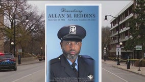 'It's tough coming to these funerals': Visitation held for fallen Oak Park Detective Allan Reddins