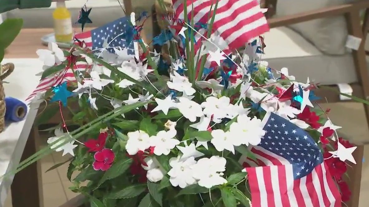 Make your own Fourth of July tablescape