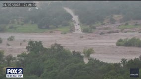 Guadalupe River jumped almost 19 feet in an hour