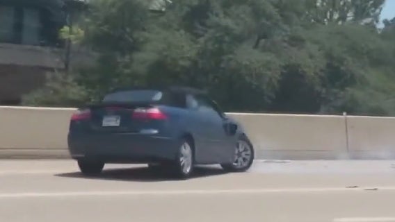 Towed vehicle causes chaos on Texas freeway