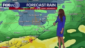 Rain continues into Tuesday | FOX 26 Houston Weather Forecast