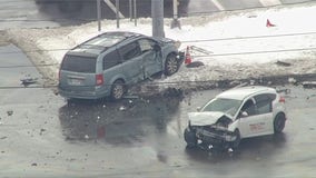 Large crash involving police cruiser at 8 Mile, Mound