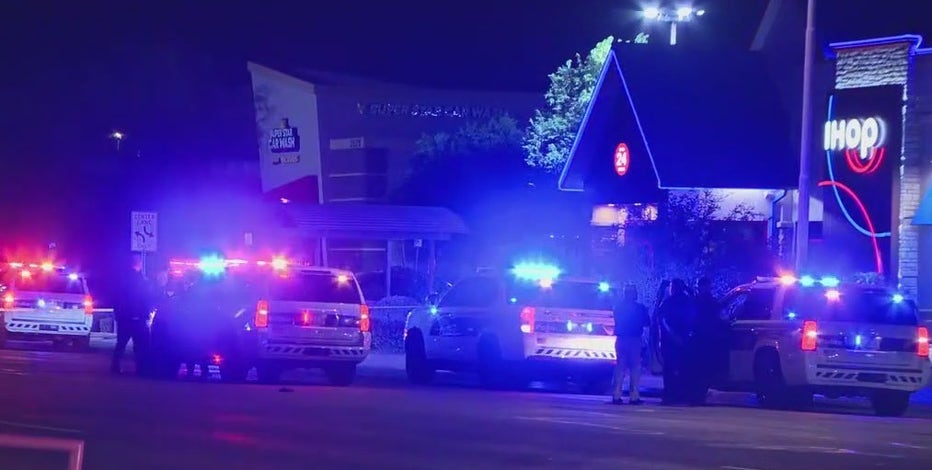 Man with large hatchet shot by officers outside Phoenix IHOP: PD