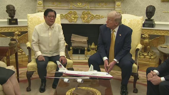 Pres. Trump meets with Philippines President Marcos