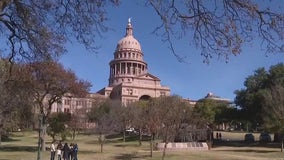 Man accused of threat against Texas lawmakers had gun, knee pads in car