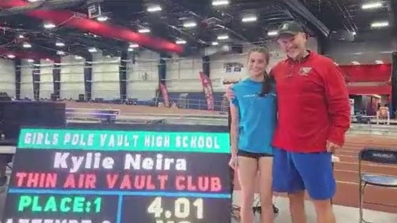 DeLand High School senior sets pole vault record