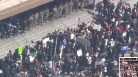 Trump-led Nat'l Guard, civilians meet face to face