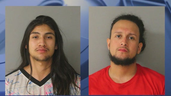 2 men arrested for running onto Guaranteed Rate Field at Crosstown Classic game: police