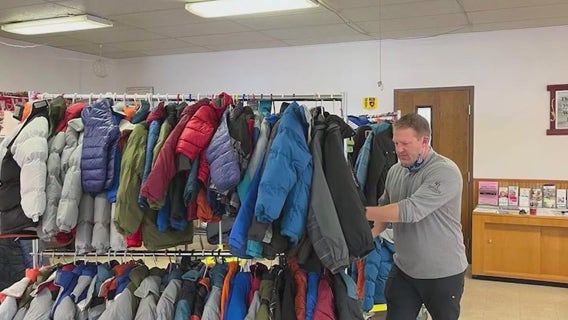 Chicago area nonprofit provides free clothes, haircuts to those in need