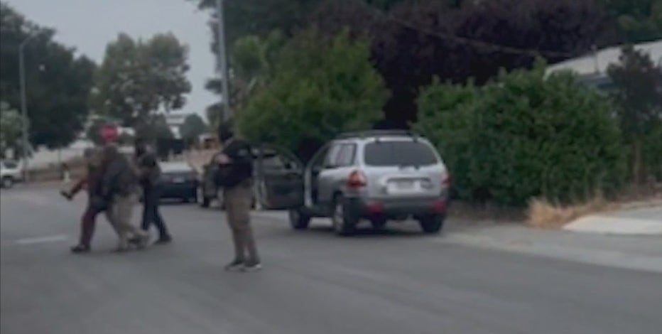 South Bay immigrant family says federal agents took away two relatives in East Palo Alto