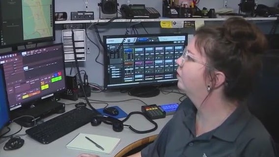 911 dispatcher receives first 'Florida's Finest' award