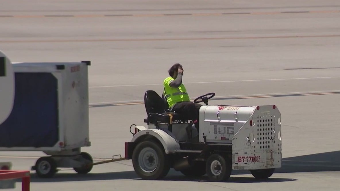 Phoenix airport workers detail heat-related issues