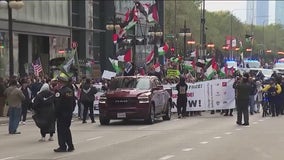 Pro-Palestinian rally marches through downtown Chicago