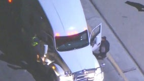 2 people carjack big rig on live TV on 5 Fwy