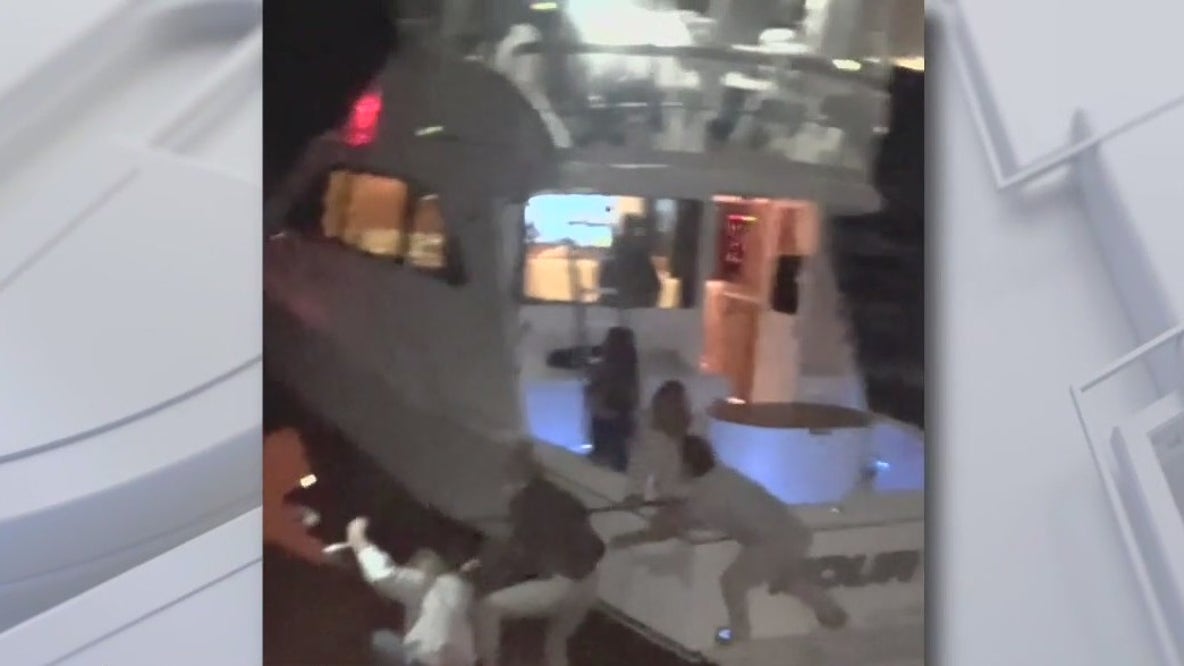 Long Beach boat crash kills 1, injures 10