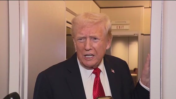 Federal workers stay home as shutdown drags on and both sides dig in