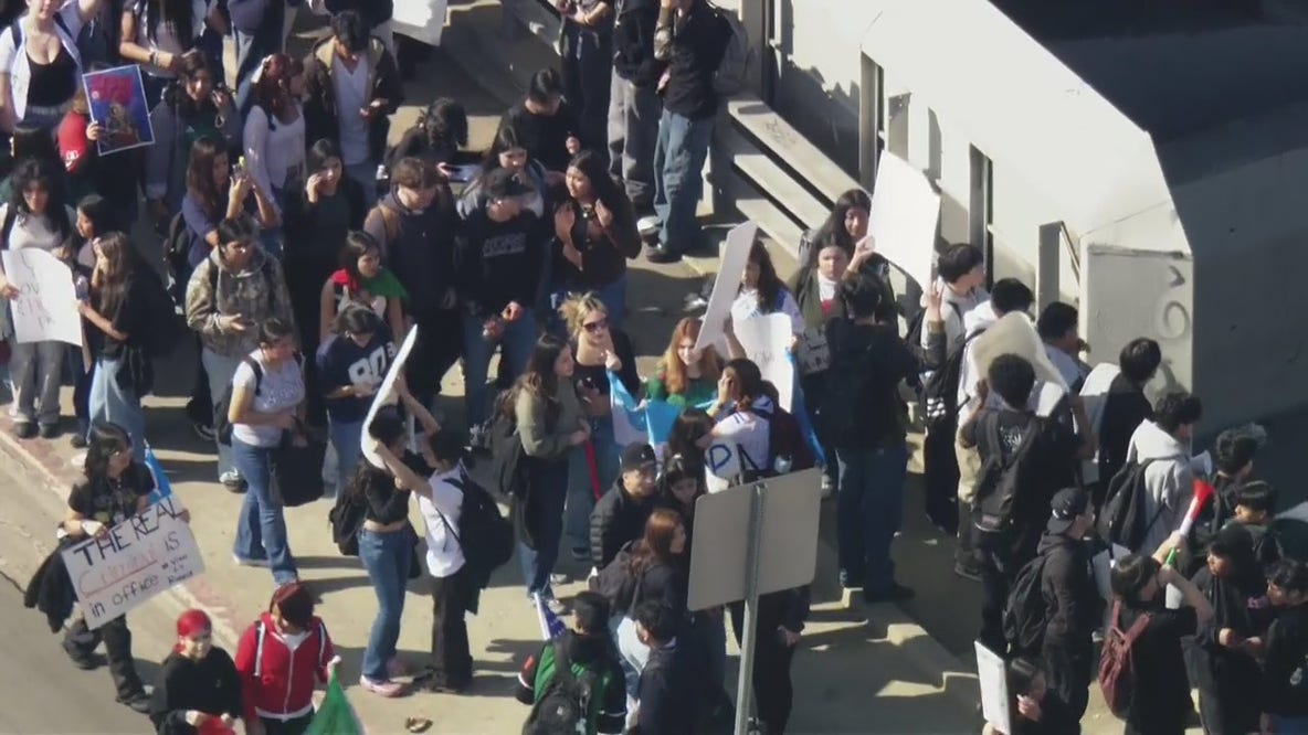 Students in LA stage walkout to protest ICE raids in schools