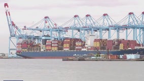 East coast ports face midnight strike threat