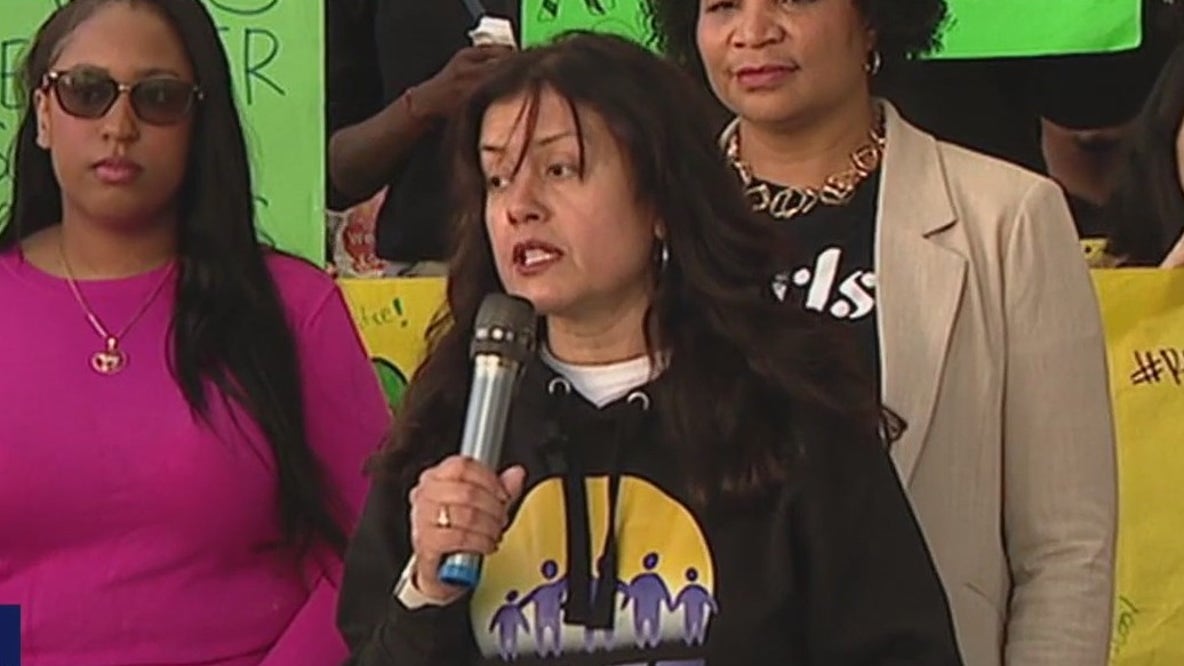 Community pushes back on cuts to Oakland after-school programs