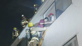 People trapped in Van Nuys apartment fire