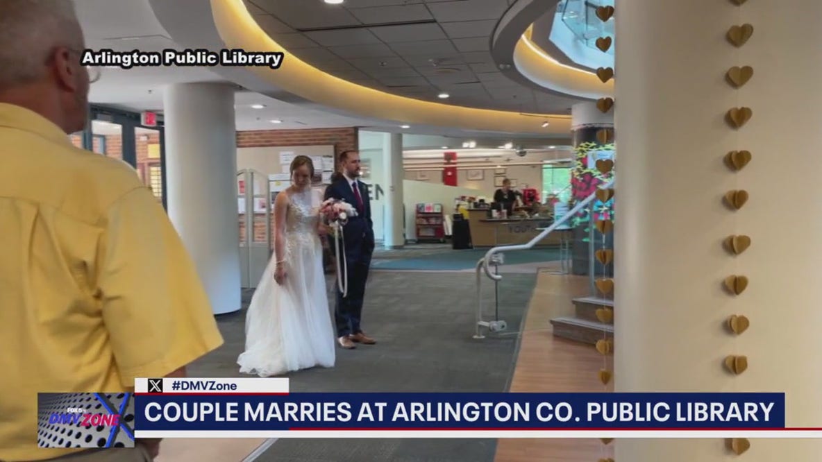 Fairfax couple marries at Arlington County Public Library