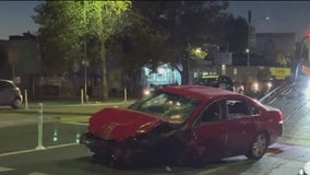 Pedestrian killed in Oakland crash and DNC day 1 breakdown: Today News | KTVU