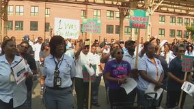 Chicago letter carriers demand more protection: 'You should not have to come to work in fear'