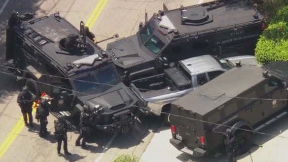 LA woman taken into custody following pursuit, hours-long standoff on Coldwater Canyon