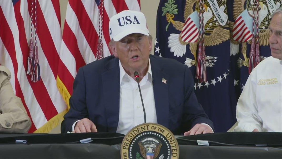 President Trump, First Lady meet with officials in Texas