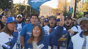 Dodgers fans sing happy birthday to Fernando Valenzuela