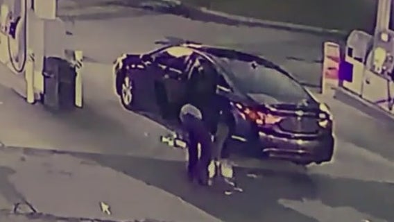 Video shows bungling burglar's comical getaway after breaking into Coweta gas station