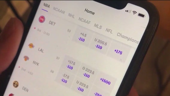 Florida gambling addiction hotline getting more calls on online sports betting
