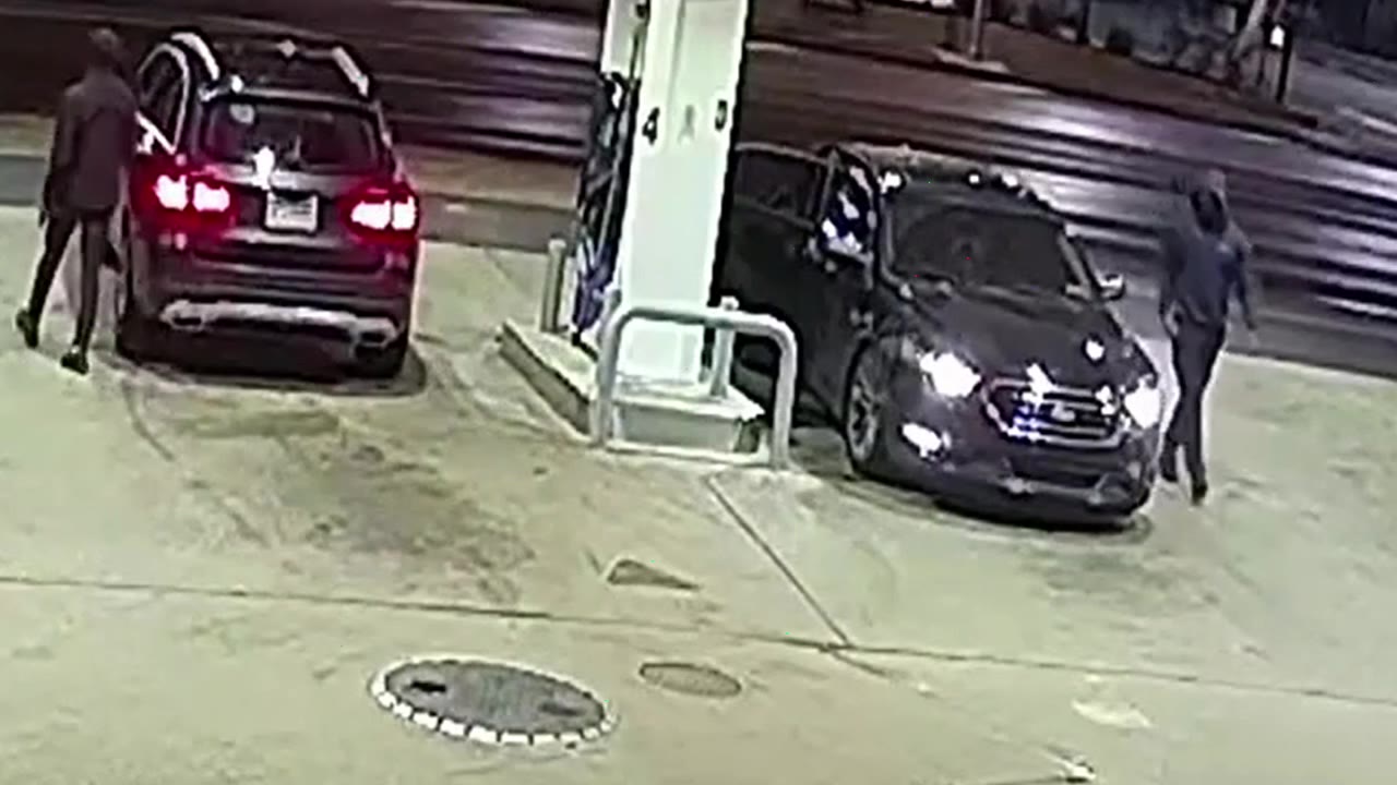 Woman carjacked while waiting at pump at Philadelphia gas station: police
