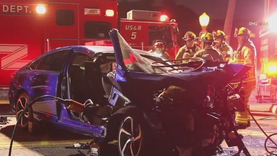 2 teens killed in Playa del Rey crash