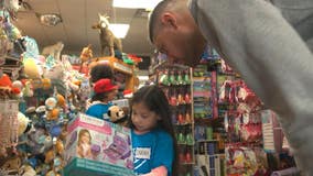 Nikola Vučević hosts holiday toy shopping spree for Boys & Girls Club kids