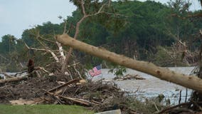 Texas flooding: Rescue crews continue search
