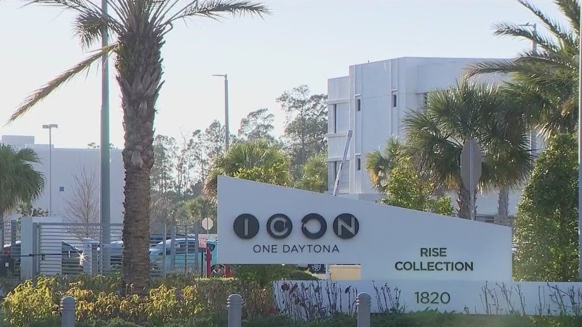 Daytona Beach woman shot, robbed outside apartment