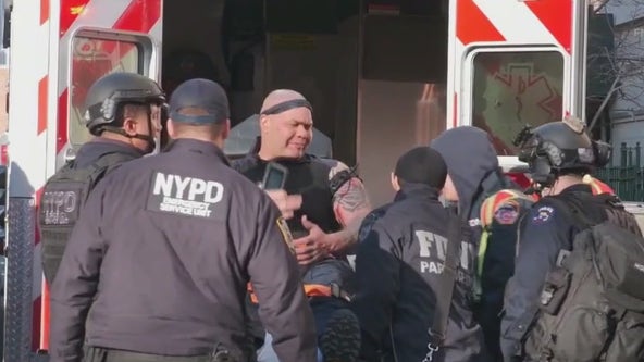 Detective shot in NYC search warrant operation