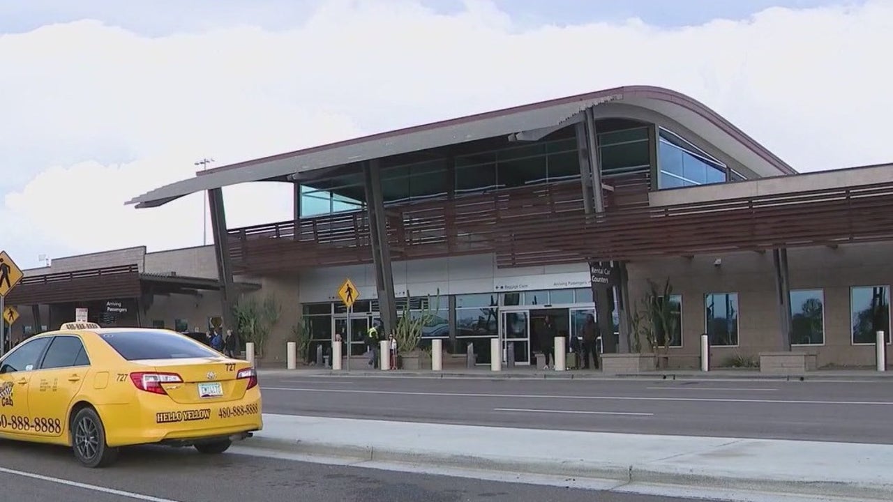 Mesa Gateway Airport gets a name change | FOX 10 Phoenix